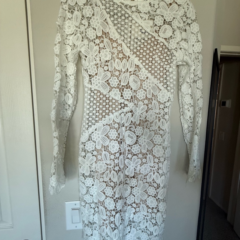 Selfie Leslie White Long Sleeve Sheath Dress